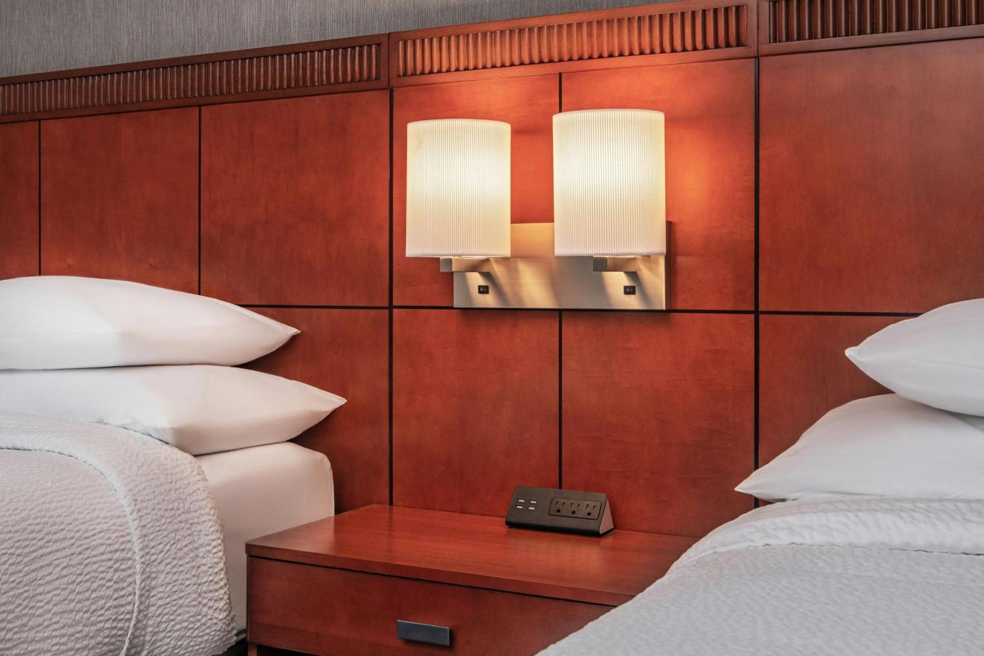 Courtyard By Marriott Boston Hotel 3*